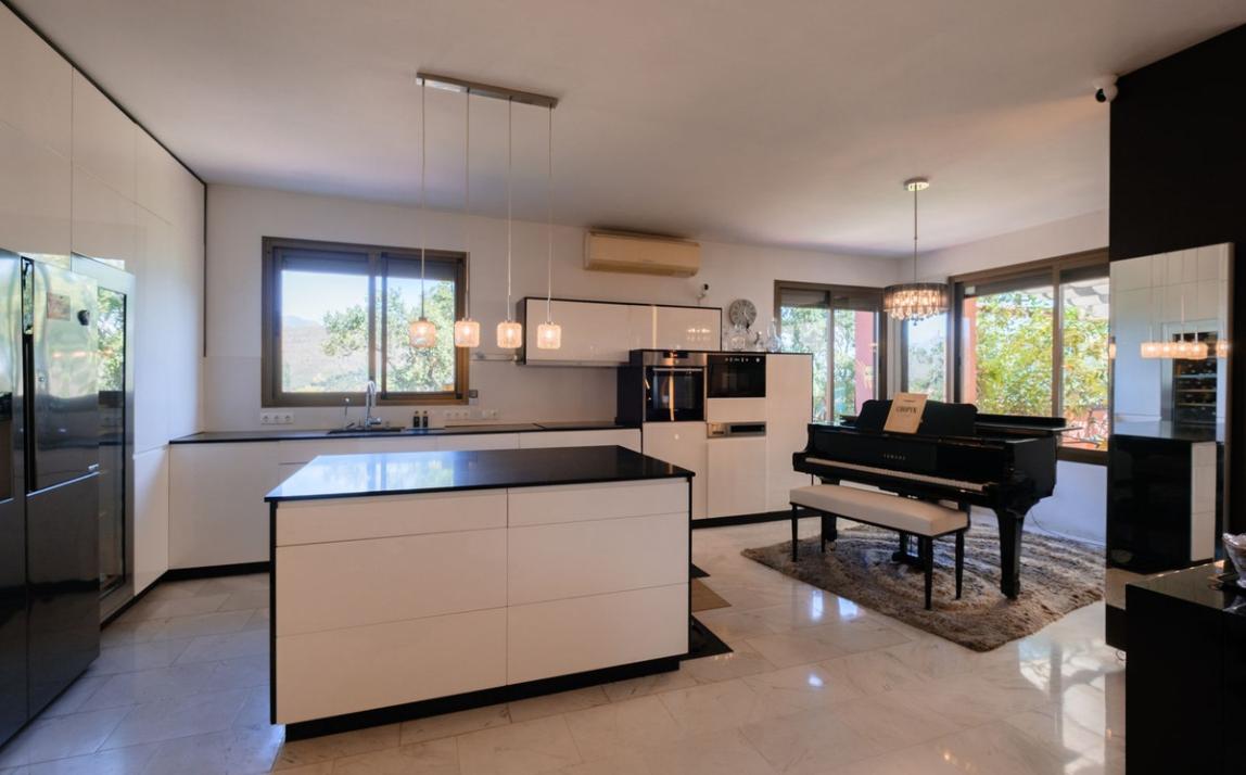 Apartamento - Planta Primera, La Mairena Costa del Sol Málaga R5146630 7