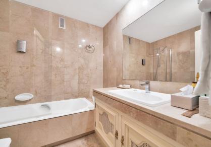 First line beach Penthouse, golden mile, MARBELLA R4747999 48