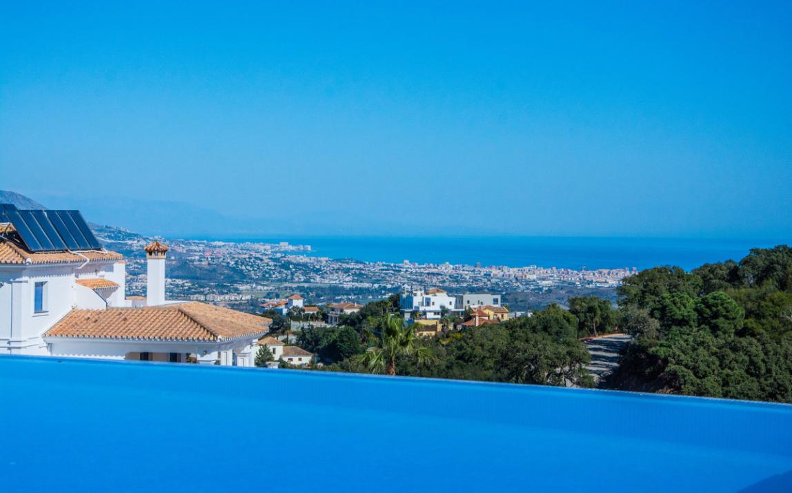 Detached villa, La Mairena Costa del Sol Málaga R4014346 1