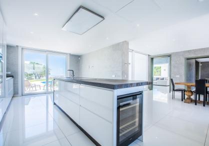 Modern Villa for Sale, La Mairena, Marbella R4084360 84