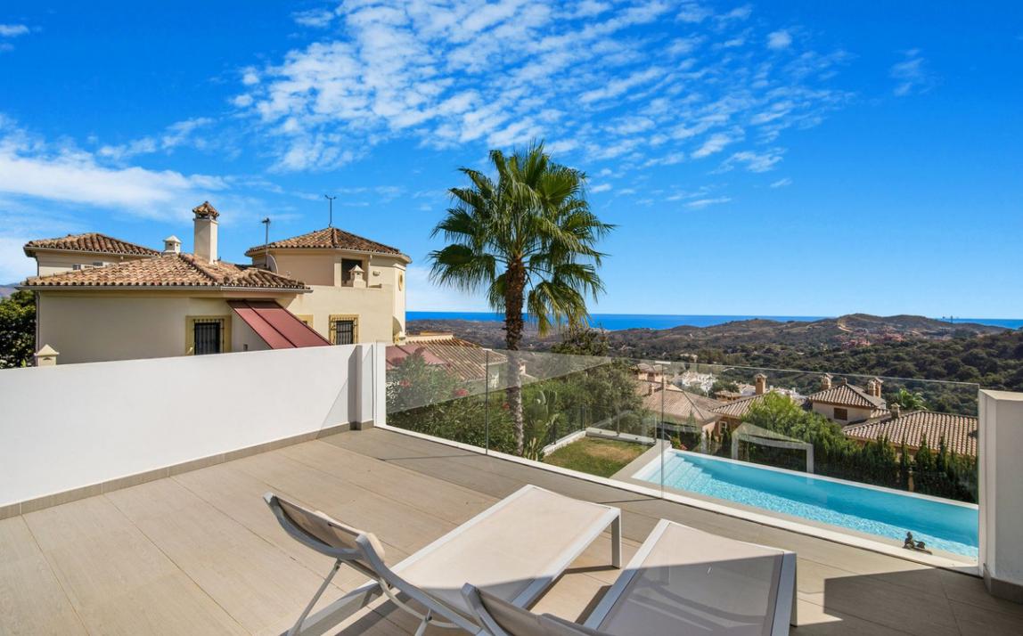 South facing villa for sale with amazing sea views, La Mairena, int he hills above Marbella, R4688530 28